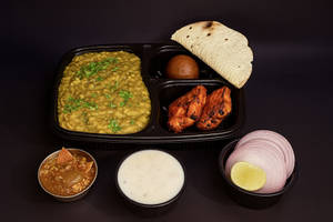 Masala Dal Khichdi + 2 Pcs Paneer Tikka + 1 Gulab Jamun