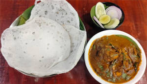 Appam With Chicken Curry  And Salad Combo