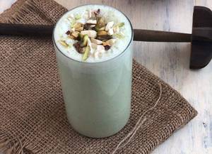 Kesar dry fruit lassi