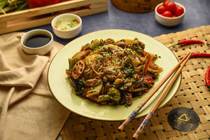 Chicken Pan Fried Noodles