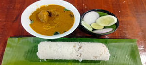 Puttu With Chicken Curry And Salad Combo