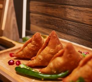 Chicken Samosa [4Pcs]