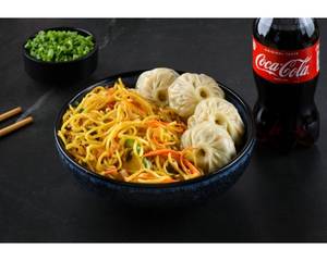 Veg Momos (4 Pcs) + Chilli Garlic Noodles + Beverage