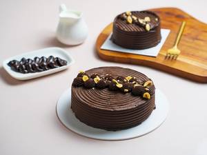 Hazelnut Crunch Cake