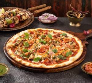 Paneer Onion Pizza