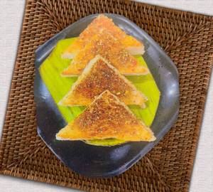 Chilli garlic toast