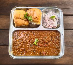 Pav with bhaji [2 pieces pav with bhaji]