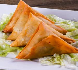 Meetha Samosa (mawa and dryfruit)