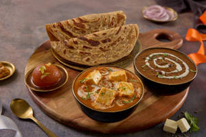 Butter Paneer and Dal Makhani Meal [Serves 1]