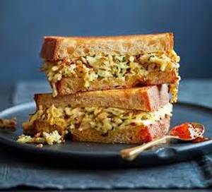 Double Cheese Paneer Sandwich