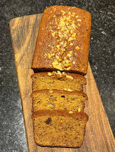 Rich Dates & Walnut Cake (300 Gms)