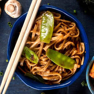 Kolkata Spicy Noodle Veg (ss)