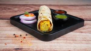Paneer Cheesy Chilly Garlic Roll                                                           