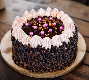 Eggless Chocolate Chips Cake