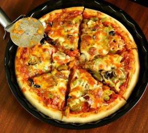 Bareque chicken premium pizza