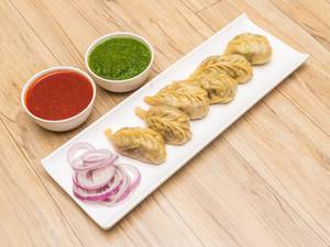 Chicken momo with soup (6pcs)