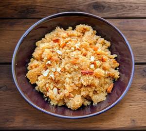 Desi Ghee Suji Halwa