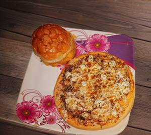 Paneer pizza + cheese burger [7 inches]