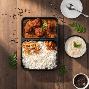 Steam Rice + Thoran + Pickle + Half Prawns Curry + Payasam