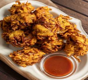Aloo pyaz pakoda [8 pieces]
