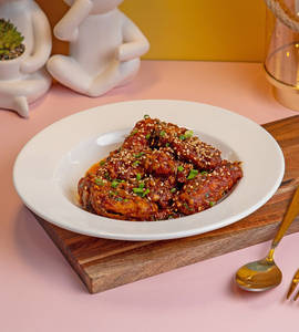 Chicken Wings In Choice Of Sauce