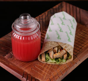High Protein Chicken Wrap With Fruit Juice