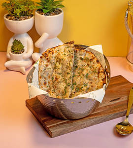 Amritsari Kulcha