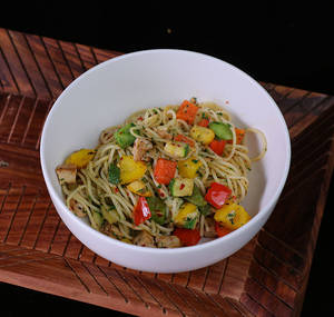 Chicken Aglio E Olio Spicy Pasta