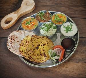 Pratima Veg Thali