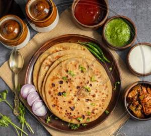 Aalu Paratha + Seasonal Veg [2 Pieces]+currd
