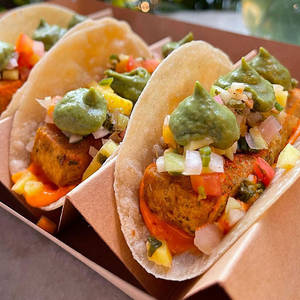 Kothimbir Vadi Tacos (2 Pcs)