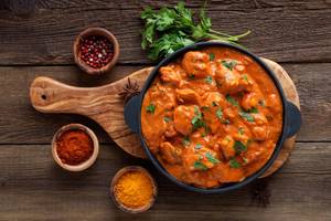 Butter chicken + rumali roti + salad