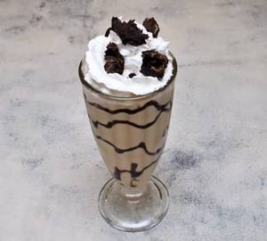 Tiramisu Cake Shake