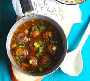 Veg manchurian soup