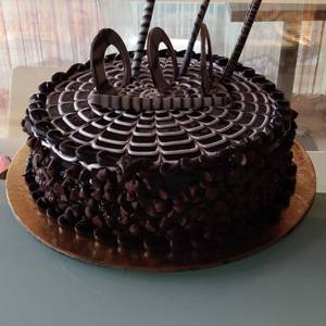 Eggless choco chips exotic cake