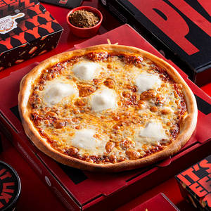 Quattro Formaggi Pizza