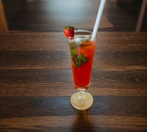 Strawberry Basic Cooler