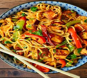 Paneer Hakka Noodles