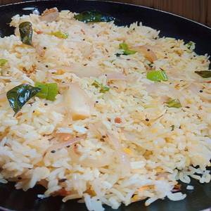 Talimpu oninon rice
