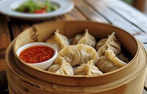 Chicken Momos (6 Pcs)