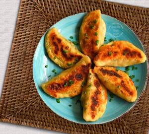 Paneer fried momos