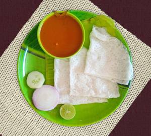 Neer dosa with fish curry