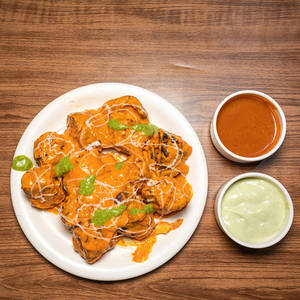 Veg Chatapta Momos