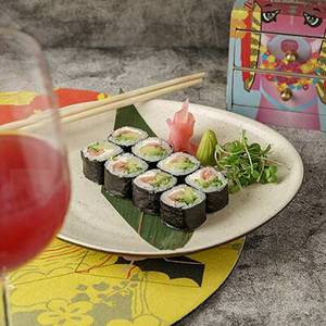 (sake Maki) 8 Pcs