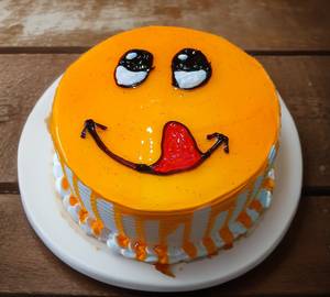 Vanilla Mango Smiley Cake