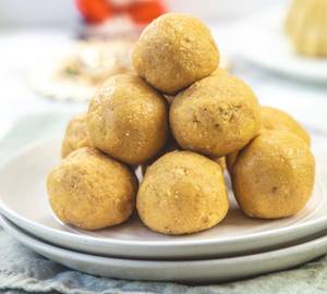 Besan Laddu