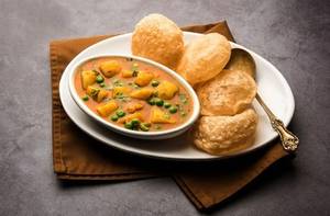 Aloo puri   [4 puri]