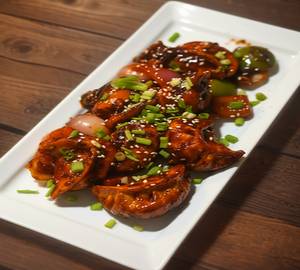 Hot & Spicy Schezwan Chicken Momo