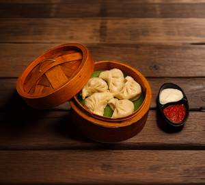 Chicken  momos steamed 5  pieces with beef fried momos 5  pieces