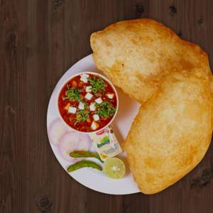 Chole Bhature 2Pcs